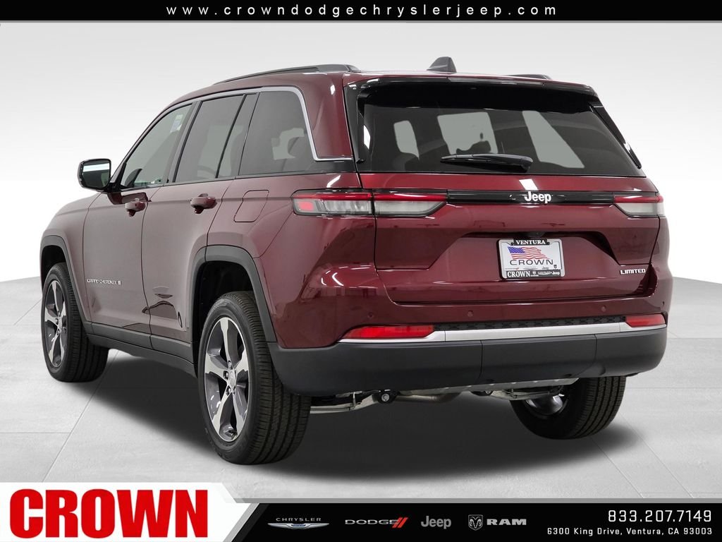New 2026 Velvet Red Pearl-Coat Exterior Paint Jeep Limited image 7