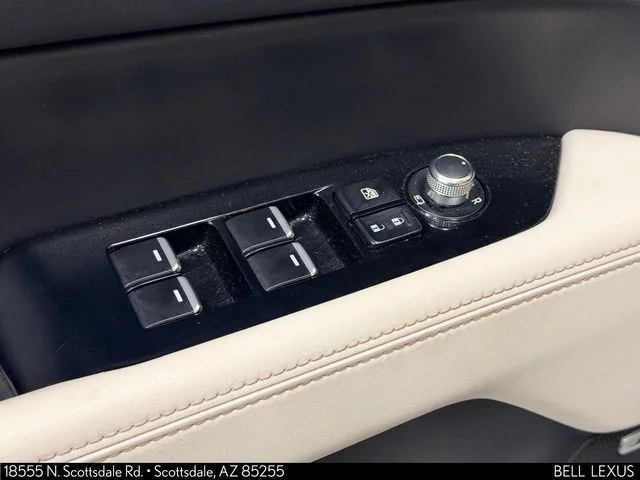 Used 2019 White Mazda Grand Touring image 19