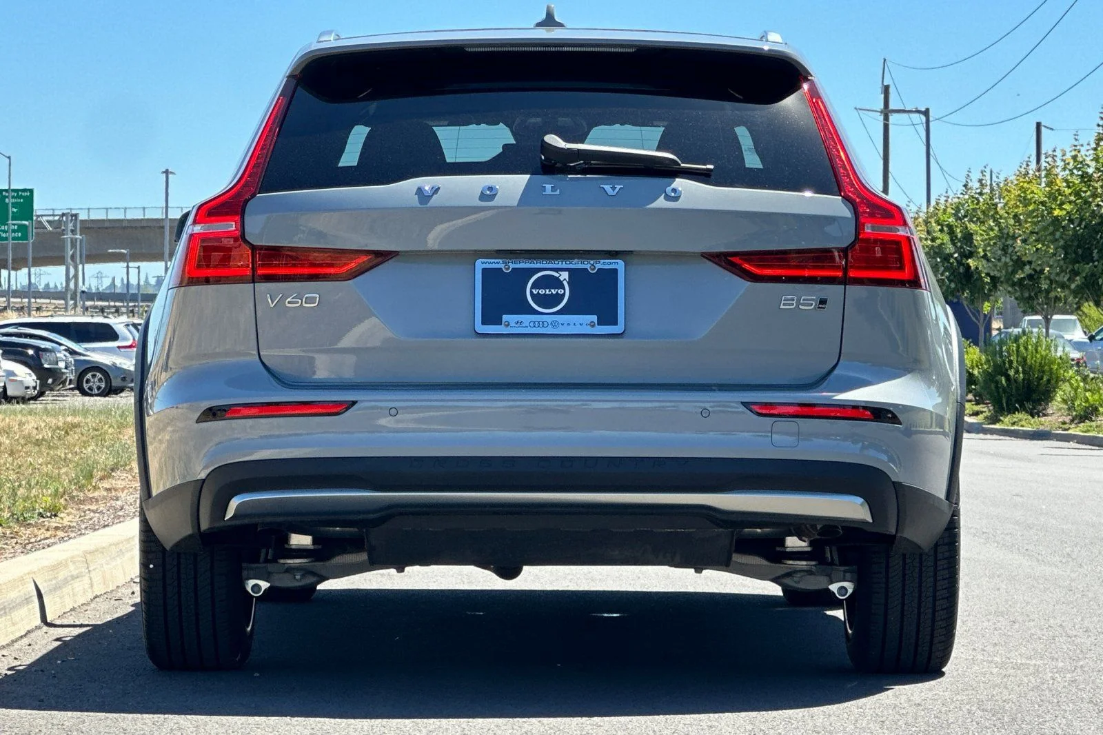 New 2026 Vapour Grey Volvo Ultra image 4