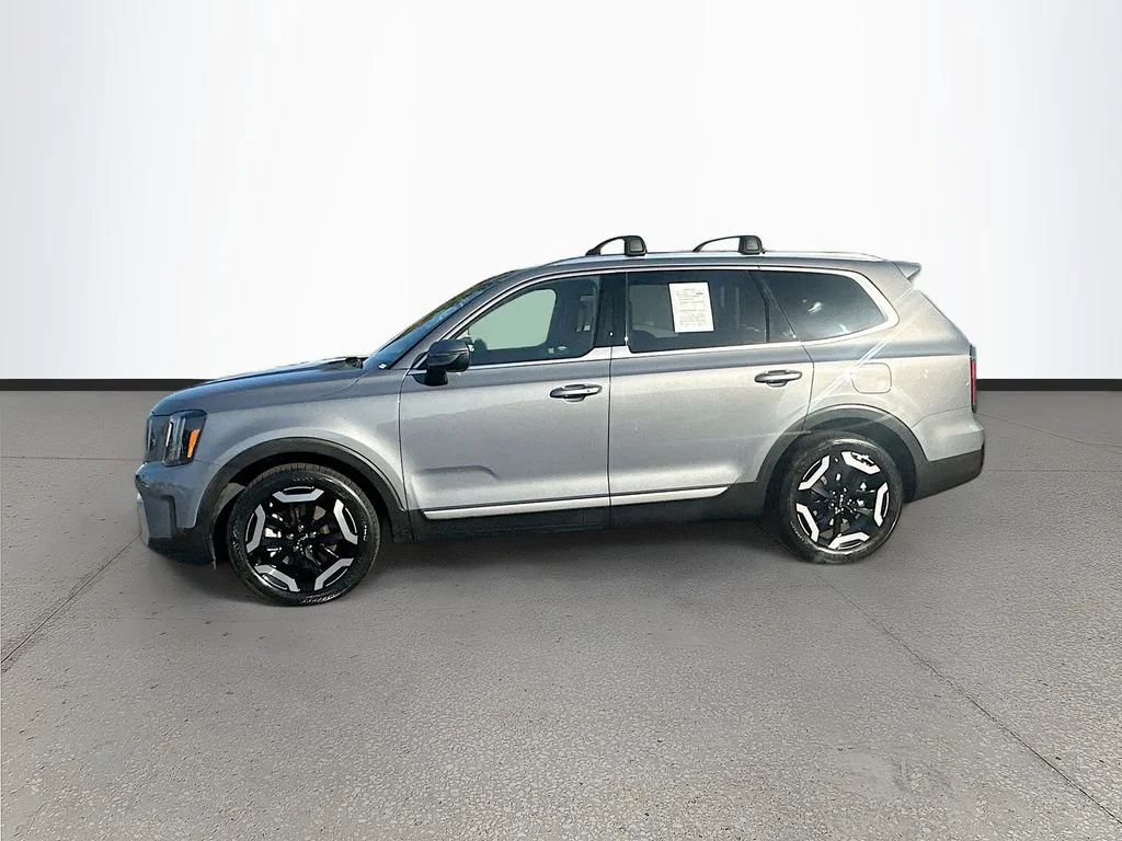 Certified Used 2024 Silver Kia EX image 4
