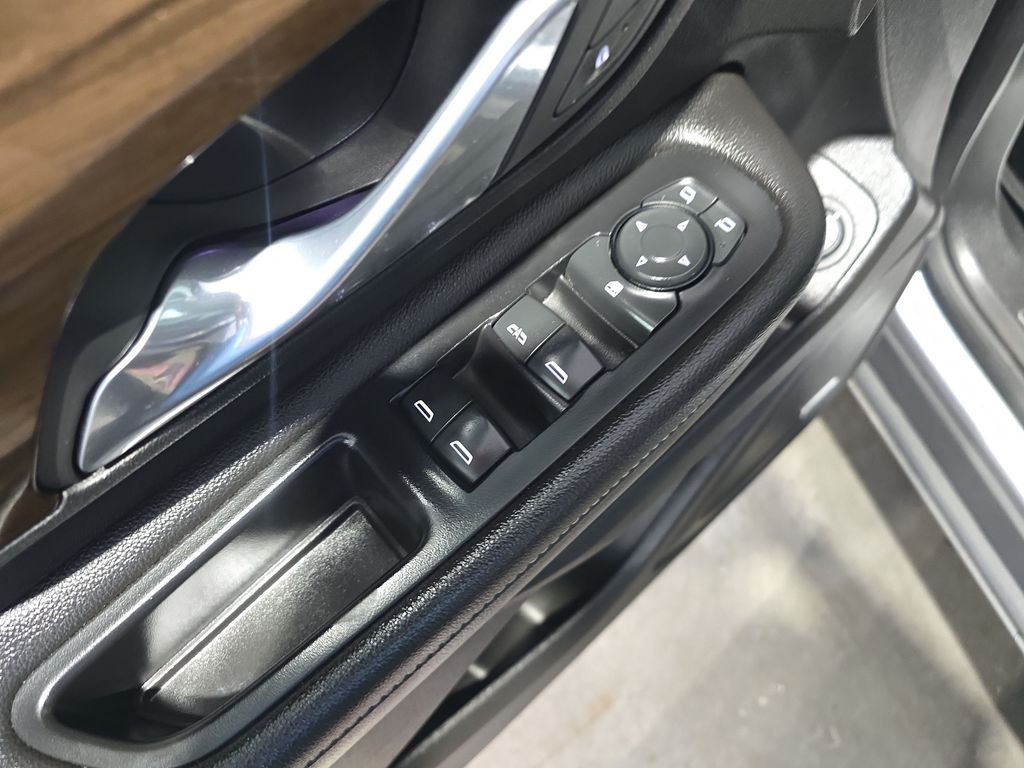 Used 2020 Gray GMC Denali image 11
