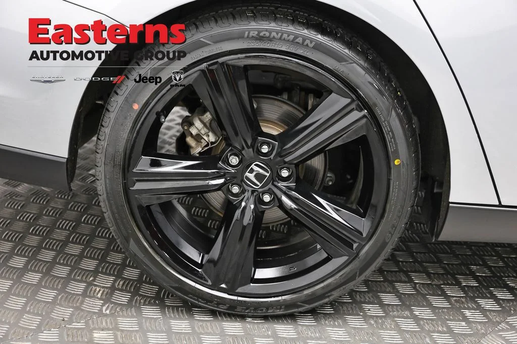 Used 2023 Gray Honda Sport image 29
