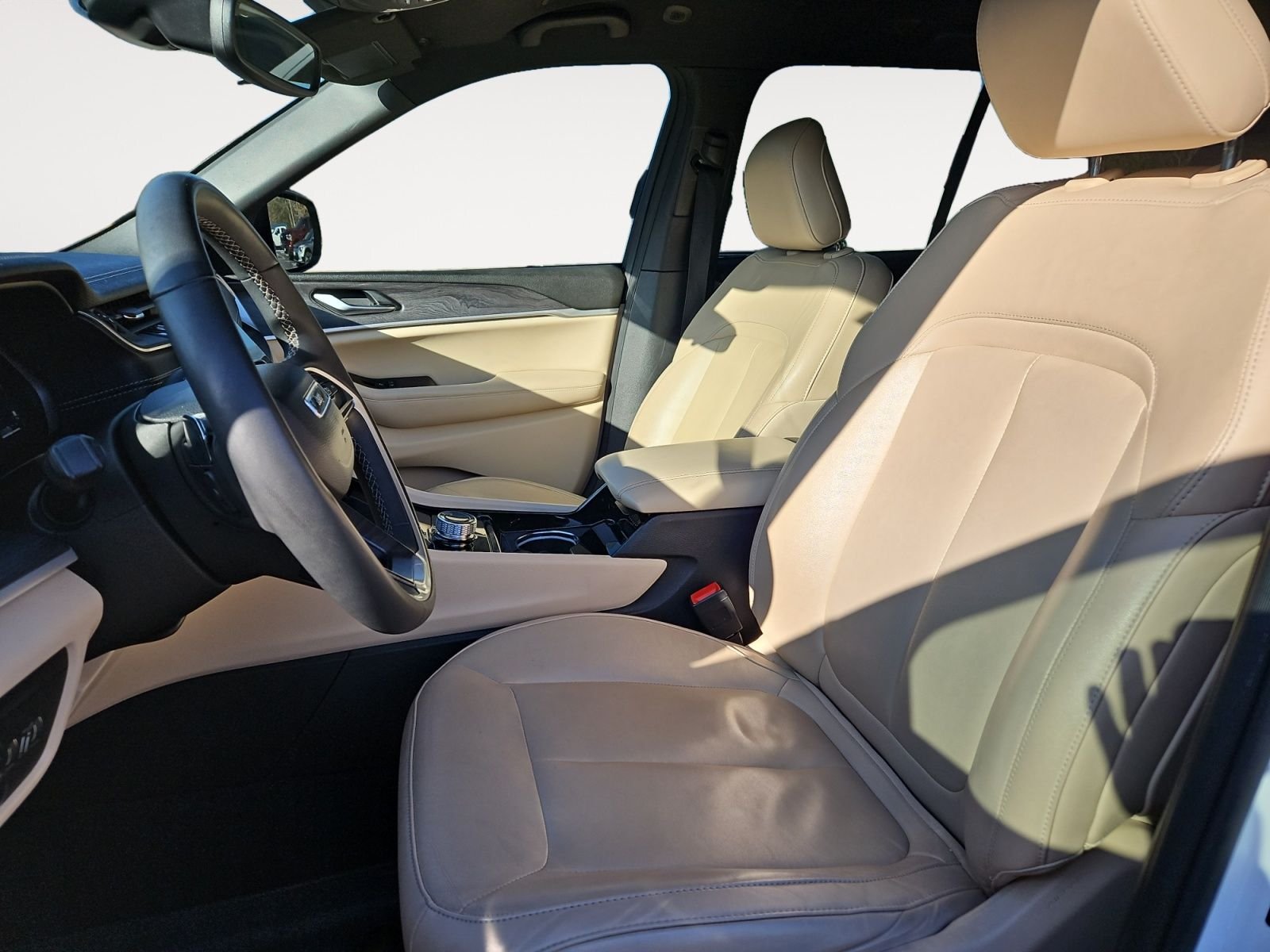 2023 Jeep Grand Cherokee Limited - Photo 9