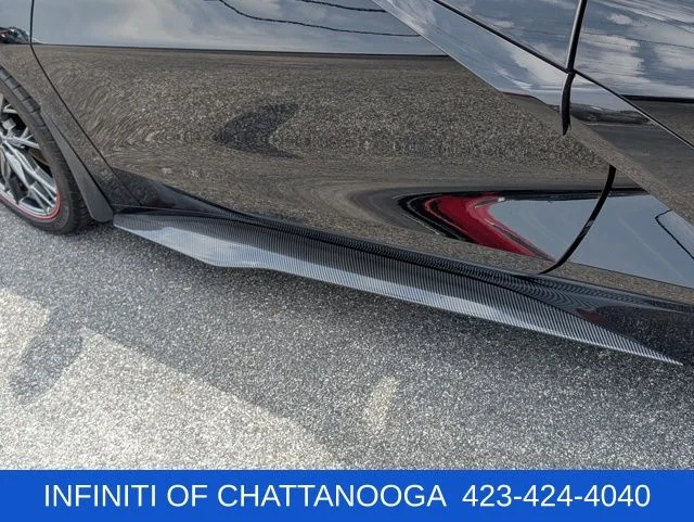 Used 2024 Black Chevrolet Stingray image 39