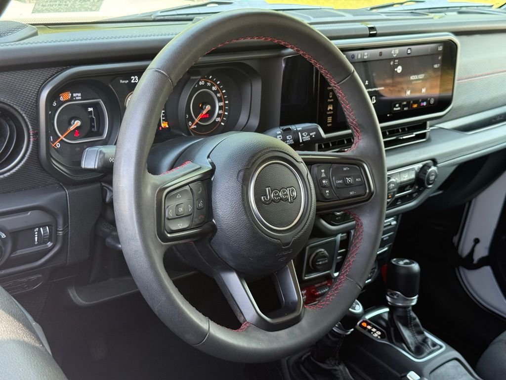 Used 2024 White Jeep Rubicon image 18