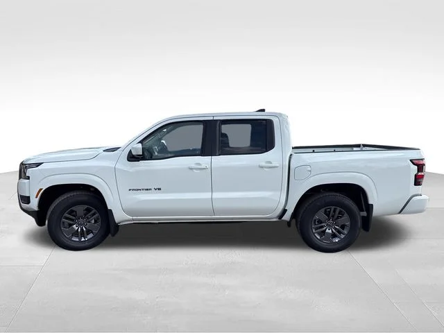 New 2027 Glacier White Nissan Crew Cab SV image 4