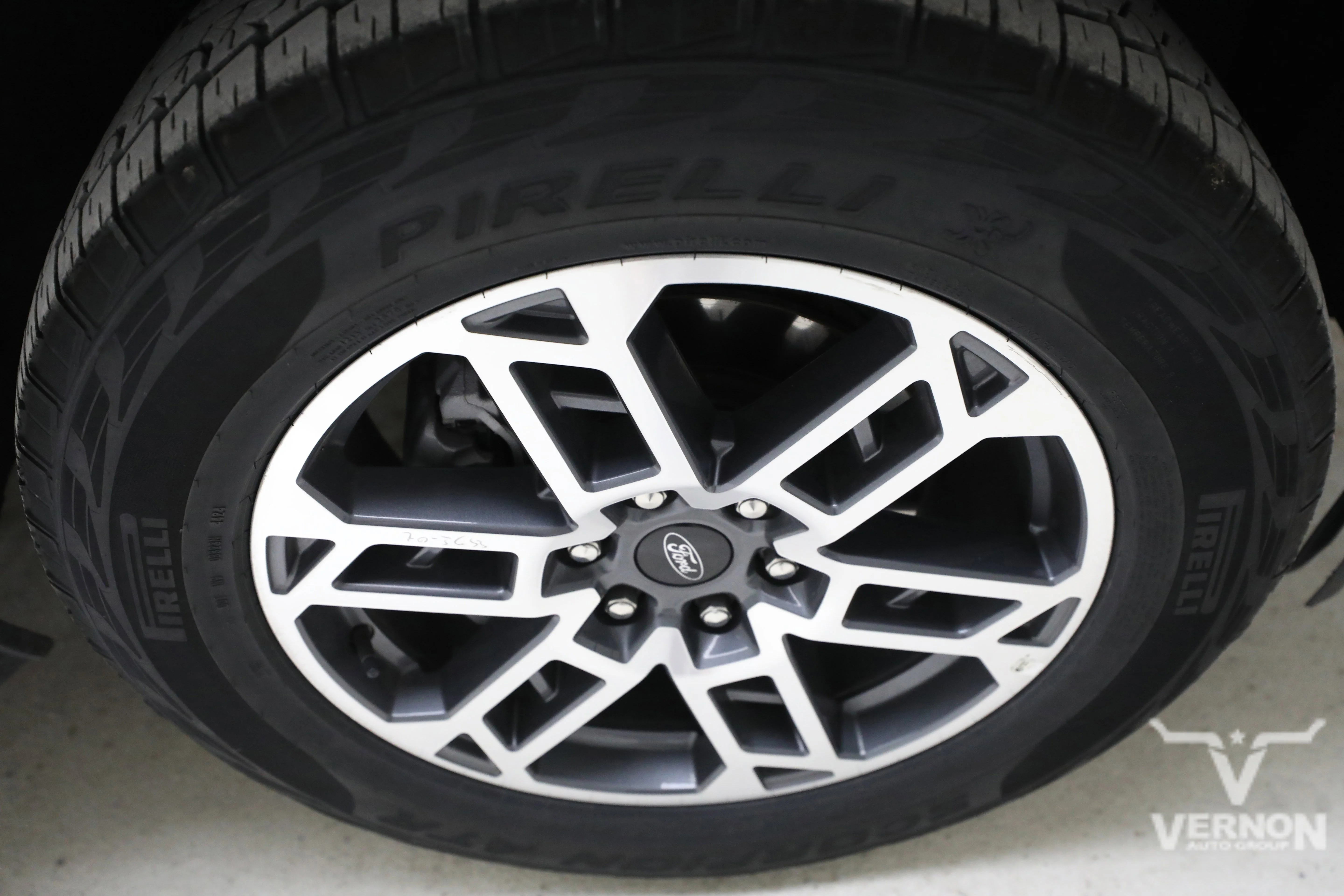 Pre-Owned 2025 Ford Expedition Active 4x4