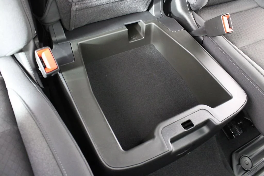 New 2026 Onyx Black GMC Elevation image 20