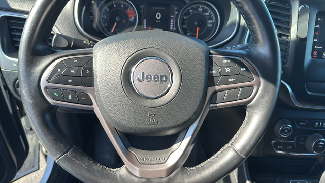 2020 Jeep Cherokee Lux - Photo 15