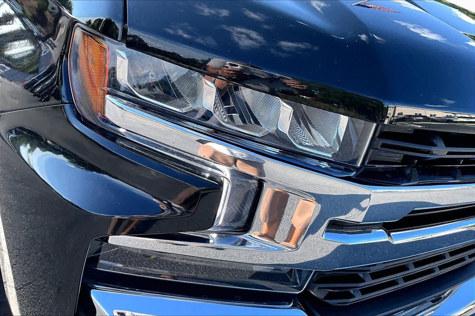 Used 2021 Black Chevrolet LT image 27