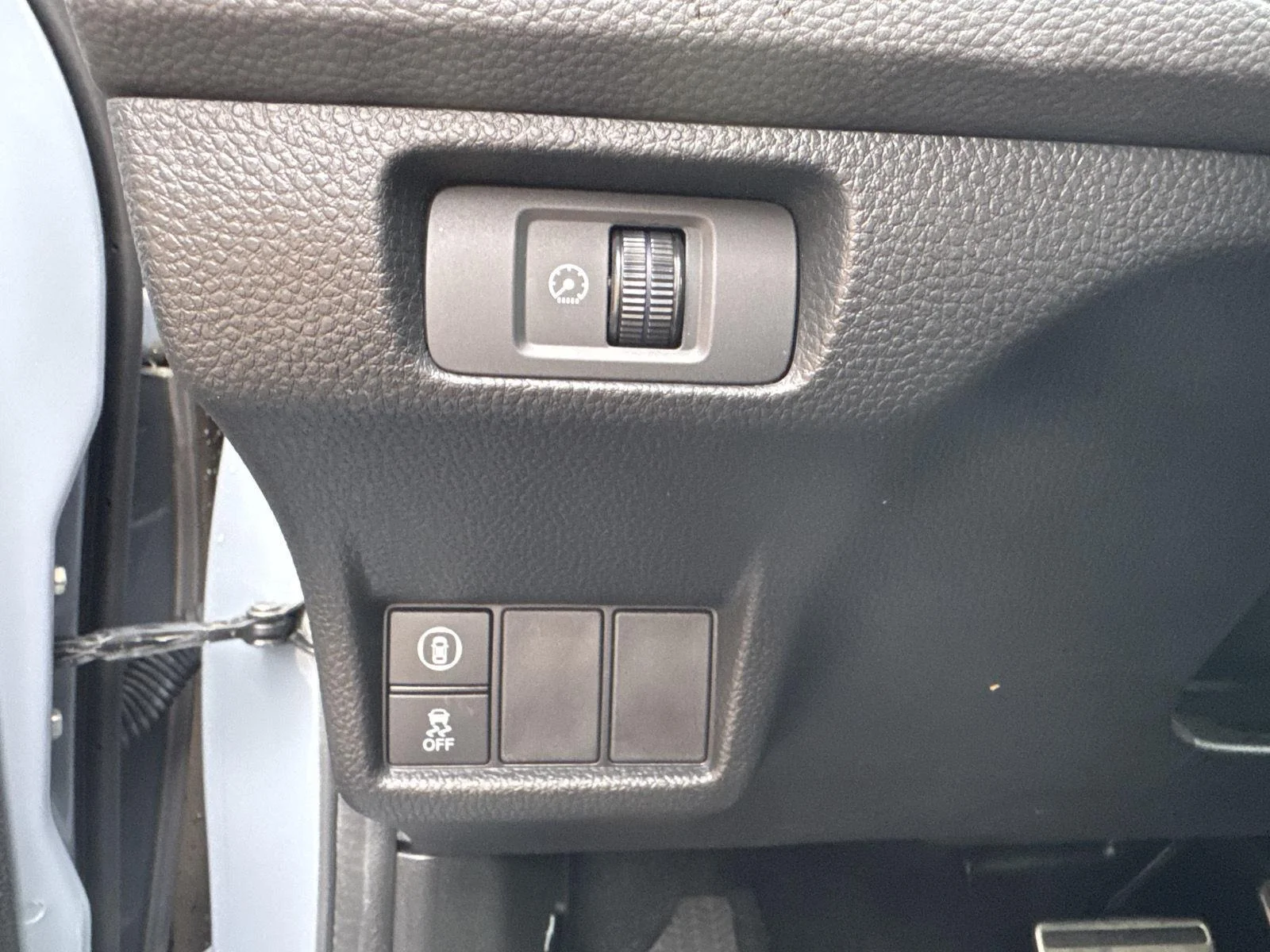 Used 2024 Sonic Gray Pearl Honda Sport image 11