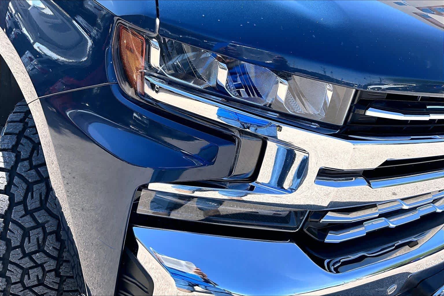 Used 2019 Northsky Blue Metallic Chevrolet LTZ image 27