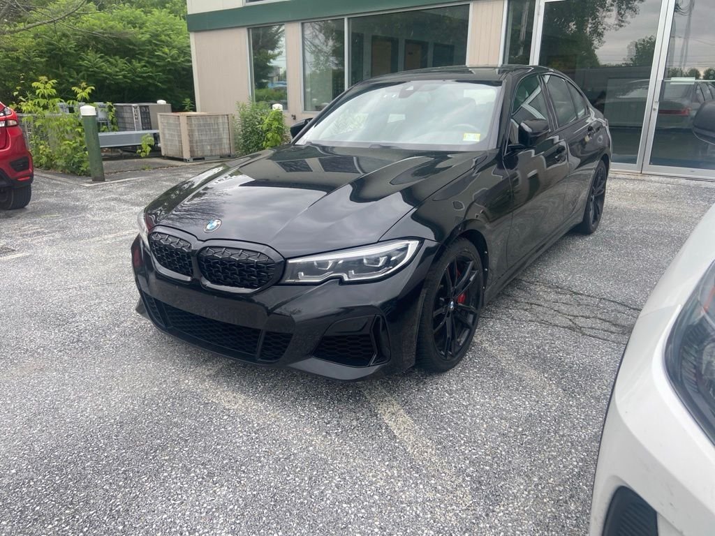 Used 2021 Black Sapphire Metallic BMW M340i xDrive image 3
