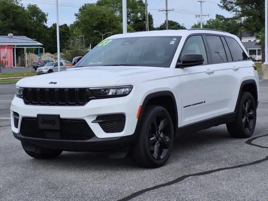 2023 Jeep Grand Cherokee Altitude