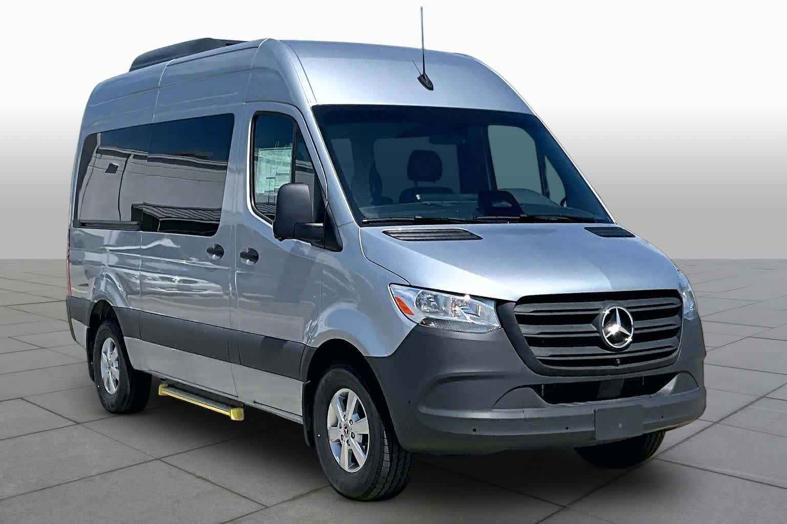 New 2025 High-tech silver metallic Mercedes-Benz  image 2