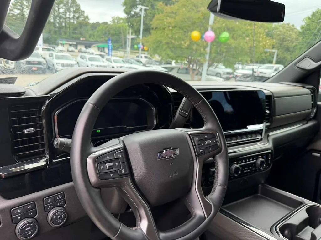 Used 2024 Black Chevrolet ZR2 image 9