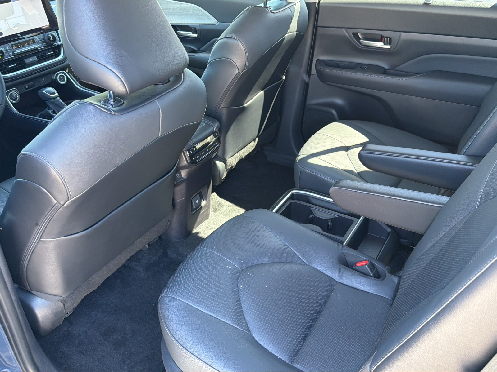Used 2025 Cloud Toyota Limited image 33