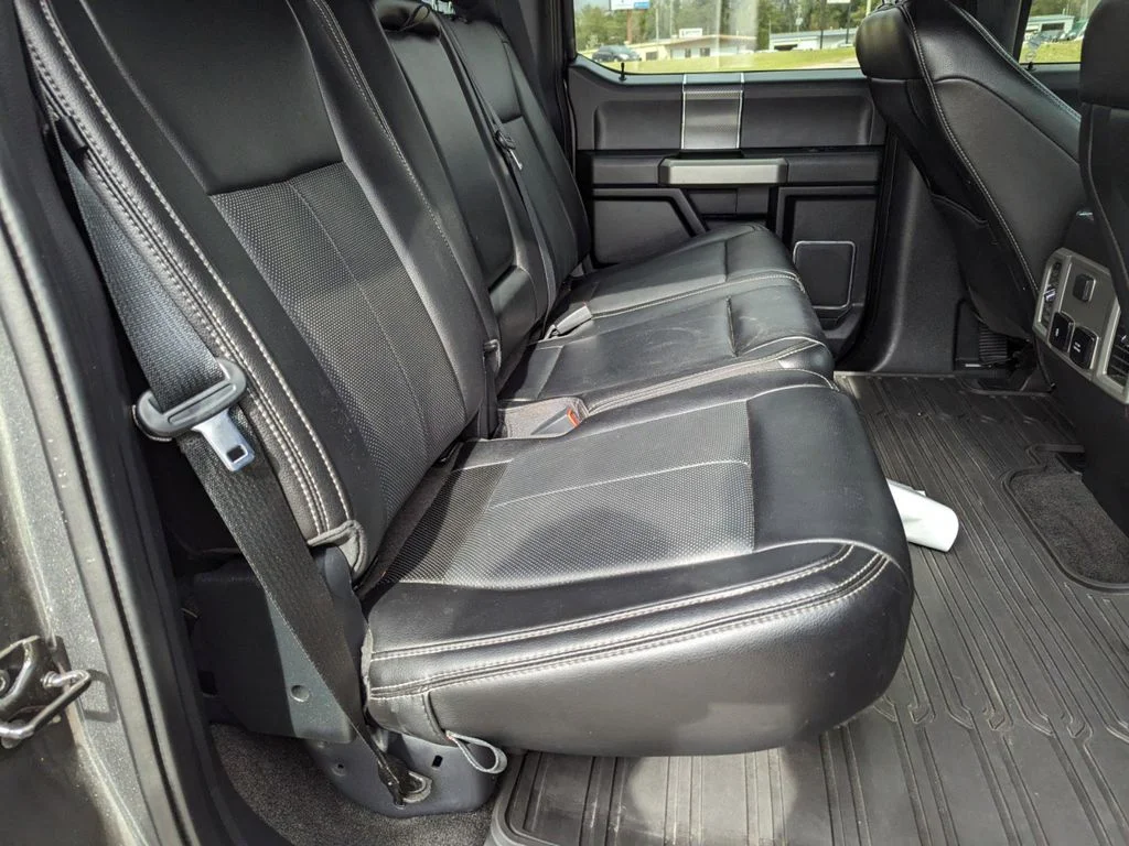 Used 2020 GRAY Ford SuperCrew Lariat 5 1/2 image 23