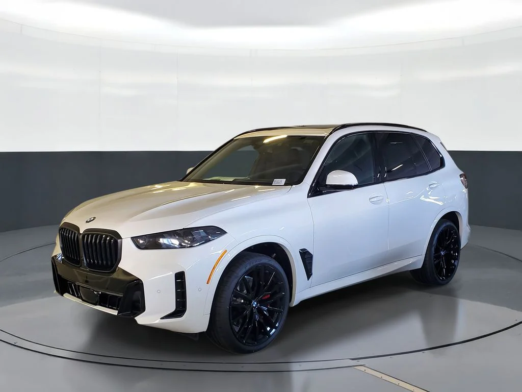 Used 2026 White BMW sDrive40i image 1