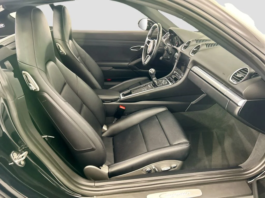 Used 2017 Black Porsche  image 18