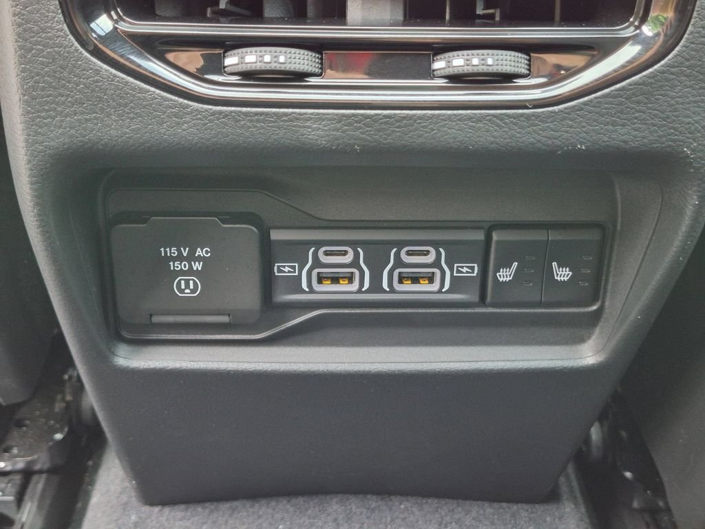 Certified Used 2024 White Jeep Limited image 26