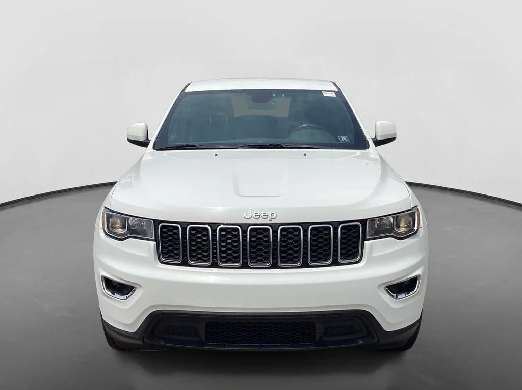 Used 2018 Jeep Grand Cherokee Laredo with VIN 1C4RJFAG3JC506408 for sale in Bellevue, PA