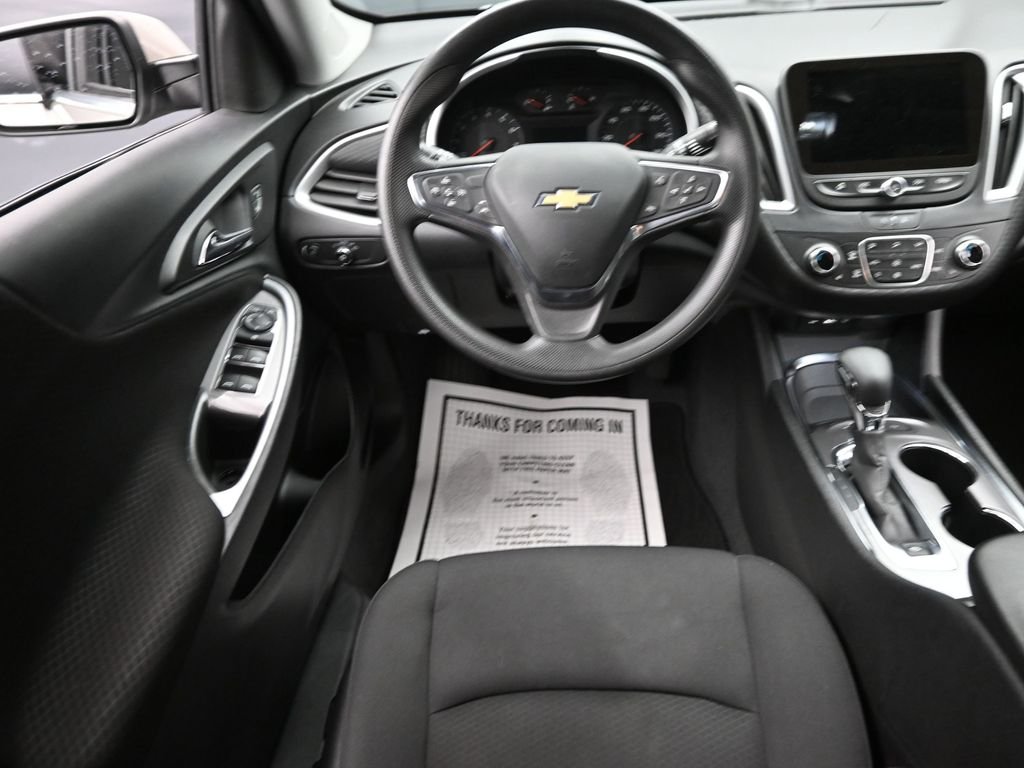 2024 Chevrolet Malibu 1LT - Photo 10