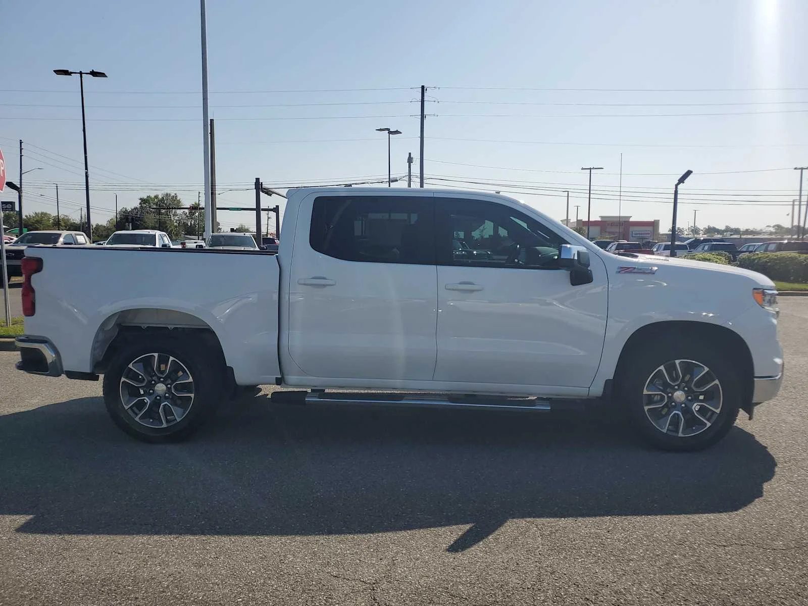 Used 2023 Summit White Chevrolet LT image 7