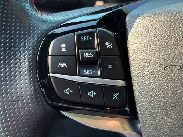 Used 2022 Black Ford ST-Line image 25