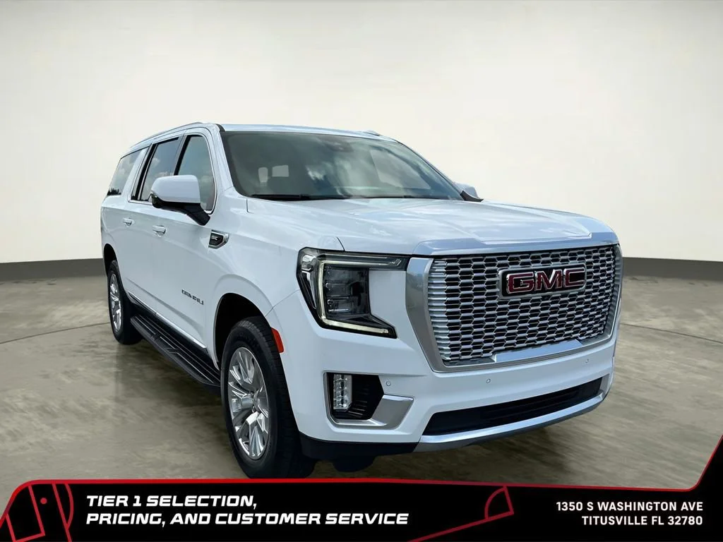 Used 2024 Summit White GMC Denali image 7