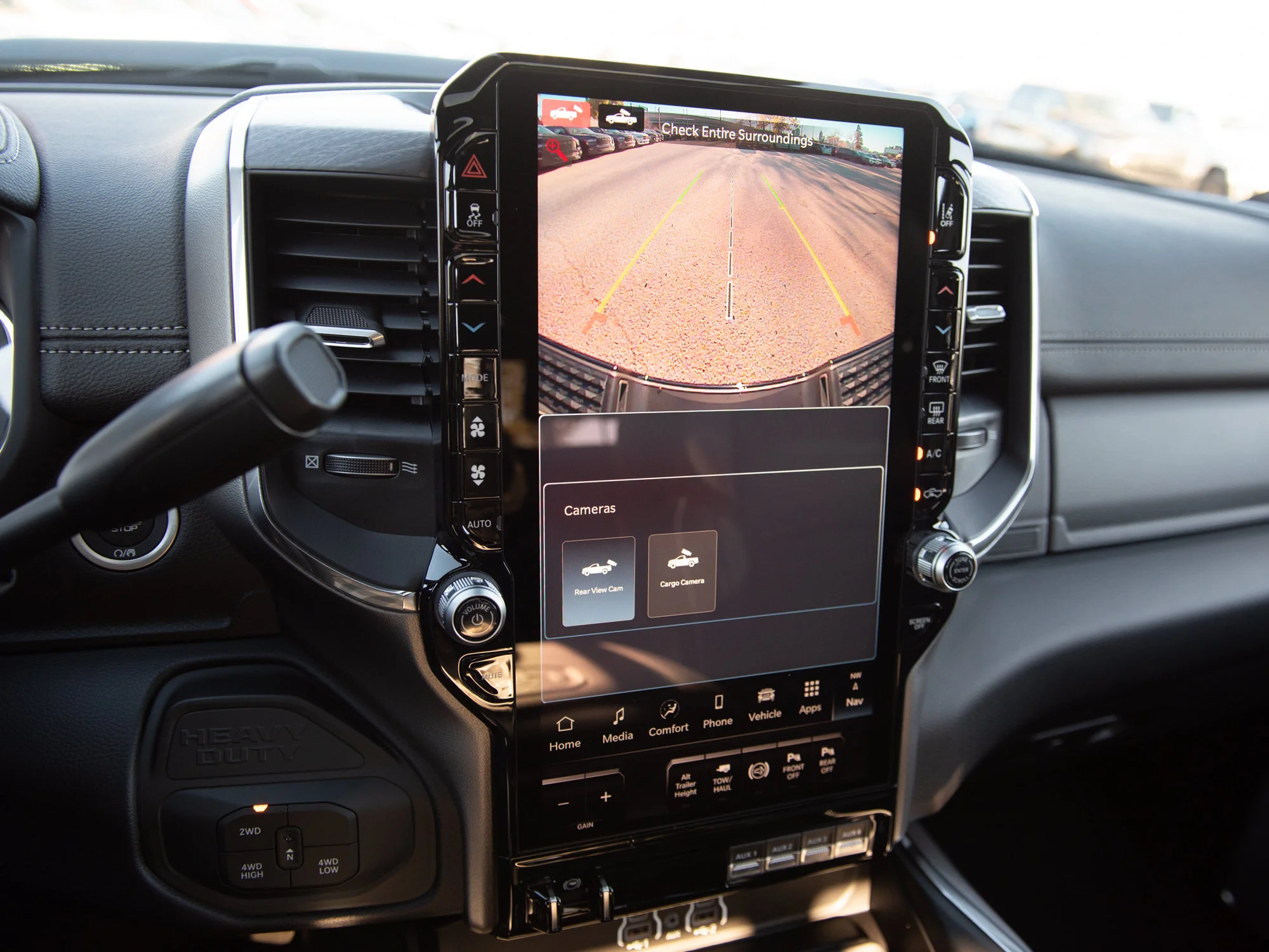 New 2027 Black RAM Laramie Night* Mega Cab 4x4, Sunroof, Heated Leather, 5th Wheel Prep image 20