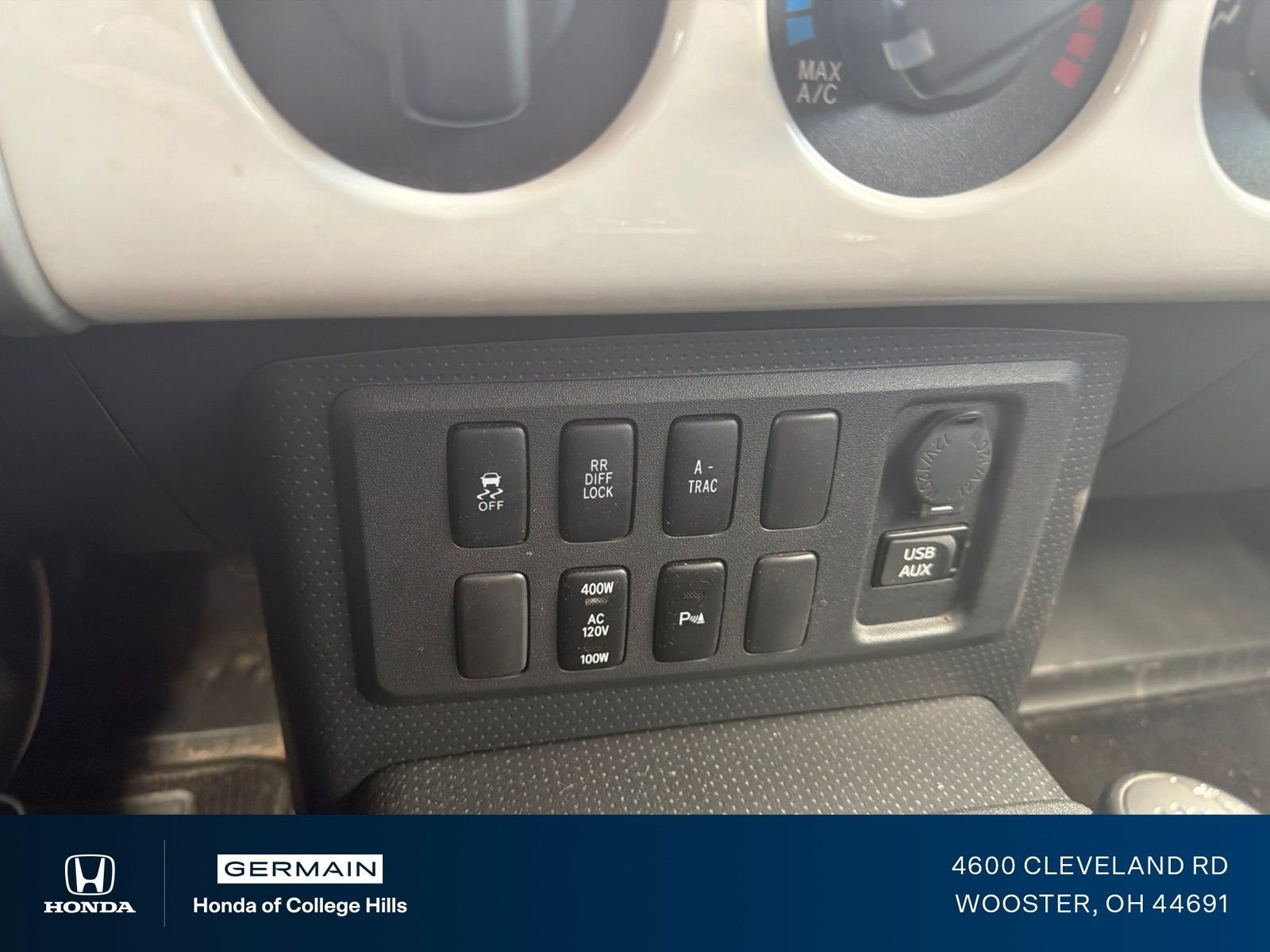 Used 2014 Iceberg Toyota Base image 24
