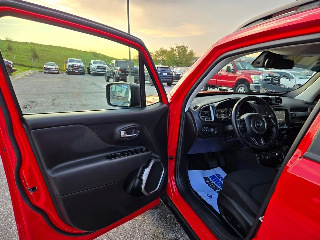 Certified Used 2022 Red Jeep Latitude image 13