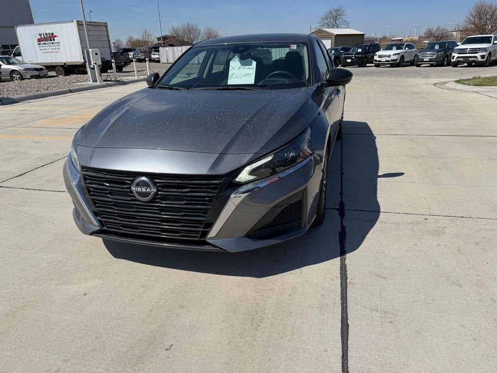 2024 Nissan Altima SV