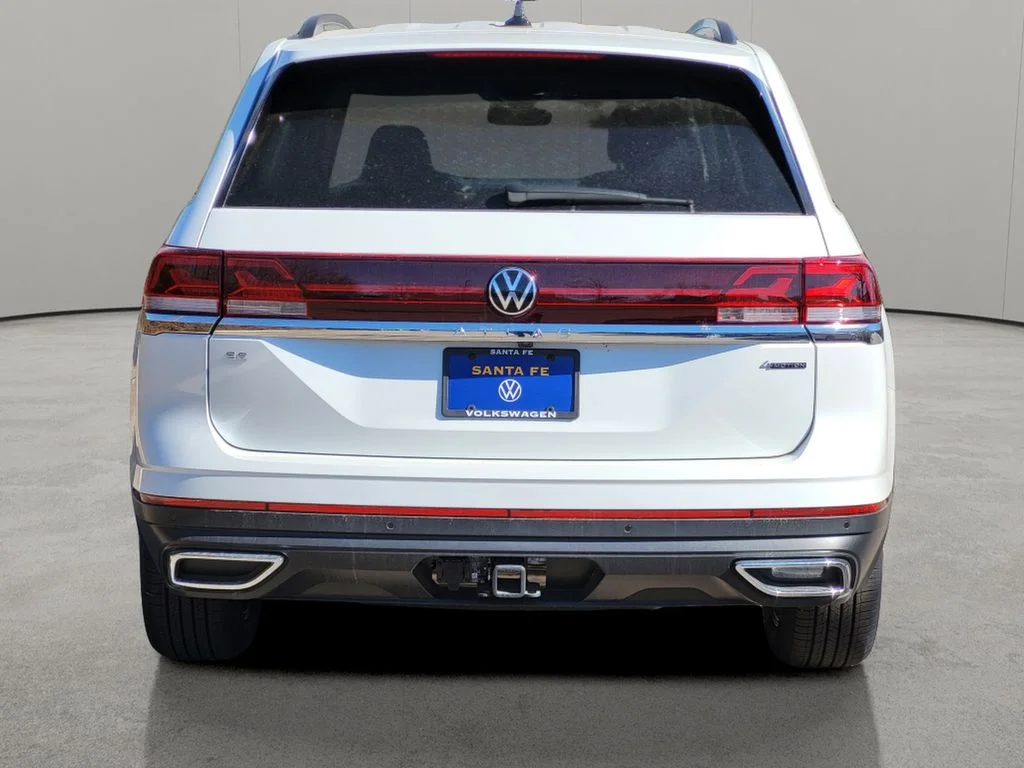 New 2026 Opal White Pearl Volkswagen 2.0T SE W/TECHNOLOGY image 2