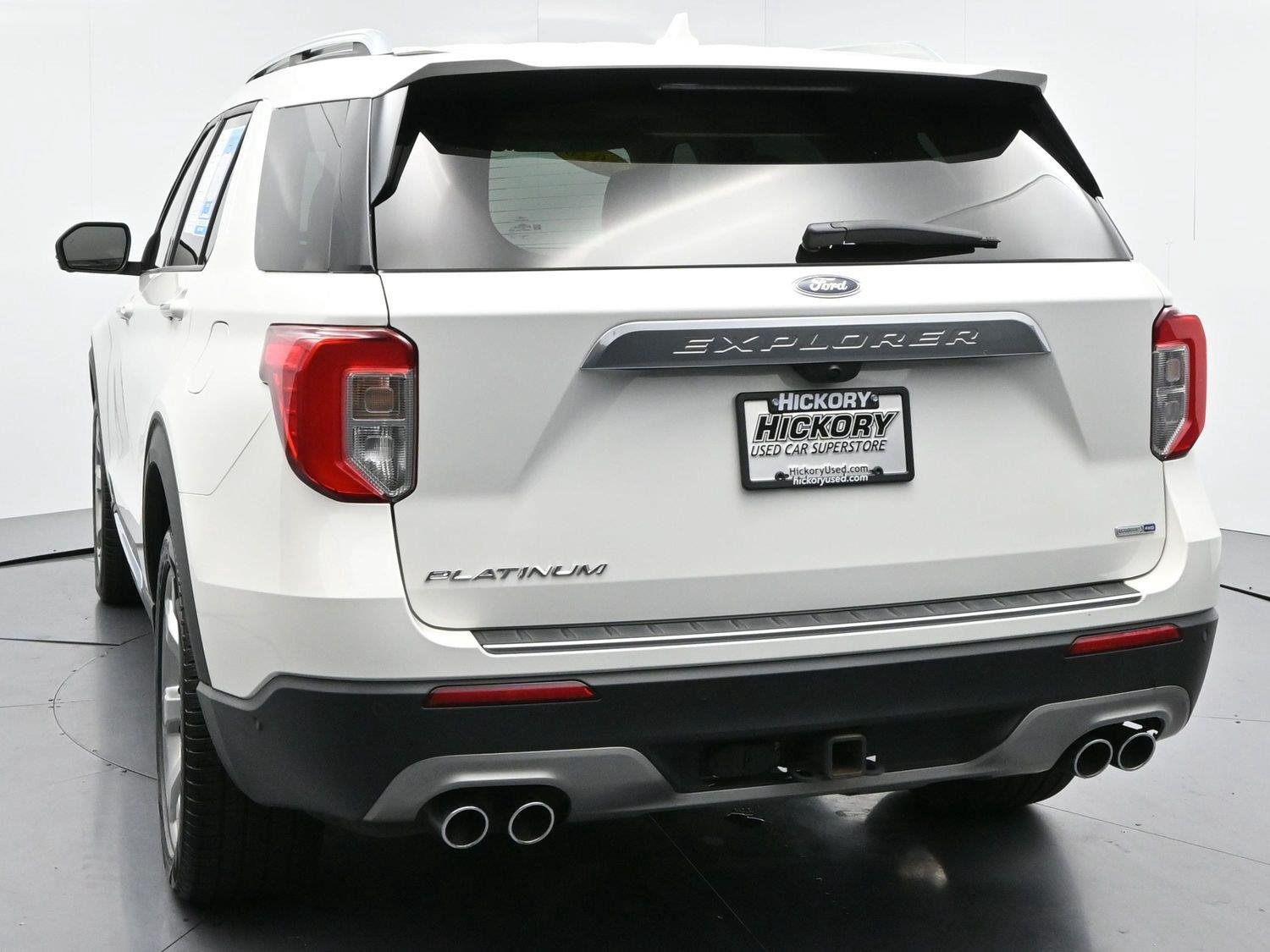Used 2020 Star White Metallic Tri-Coat Ford Platinum image 6