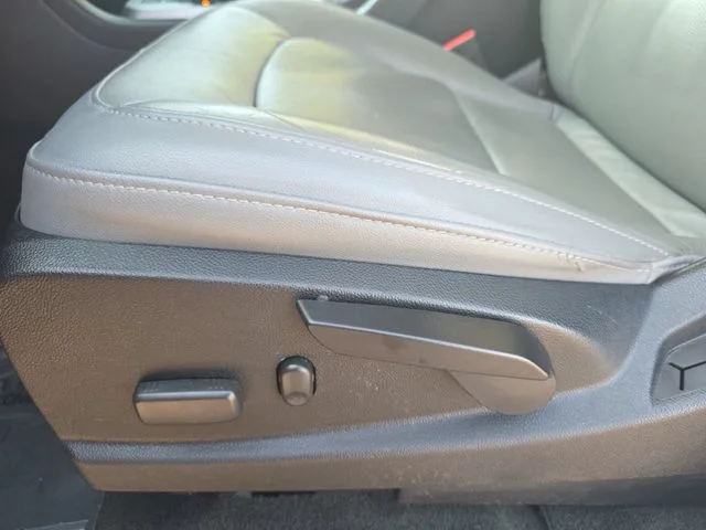 Used 2016 White Chevrolet LT image 29