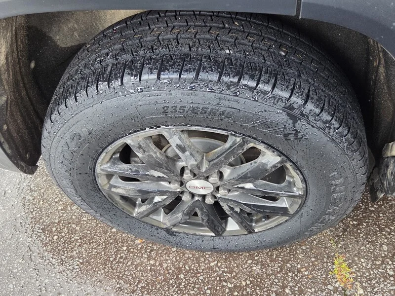 Used 2018 Iridium Metallic GMC SLT-1 image 6
