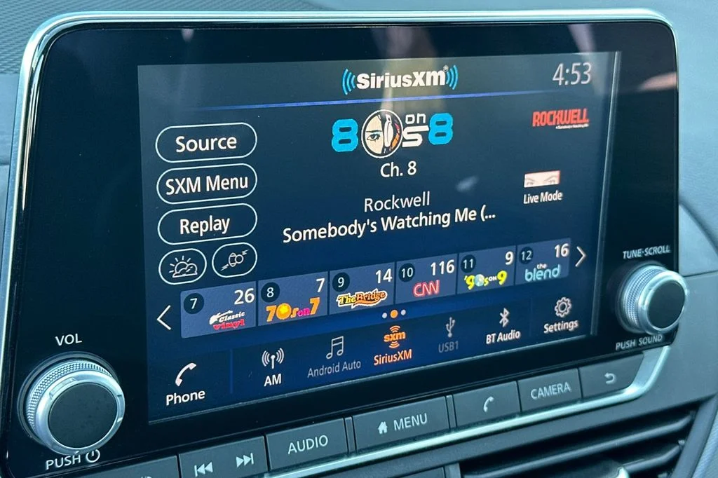 2025 Nissan Altima SR - Photo 20