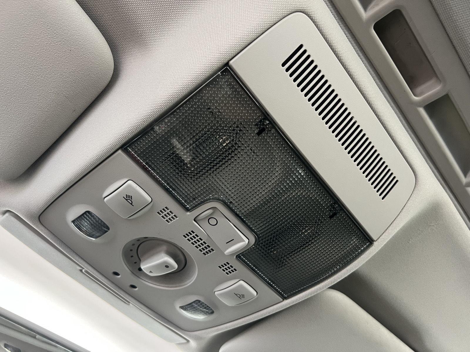 Used 2007 Light Silver Metallic Audi 2.0T image 20