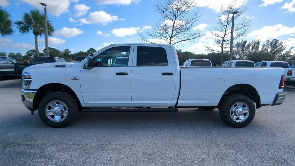 New 2026 Bright White Clear-Coat Exterior Paint RAM Tradesman image 8