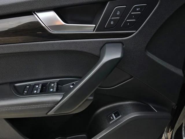 Used 2019 Gray Metallic Audi 2.0T Premium Plus image 28
