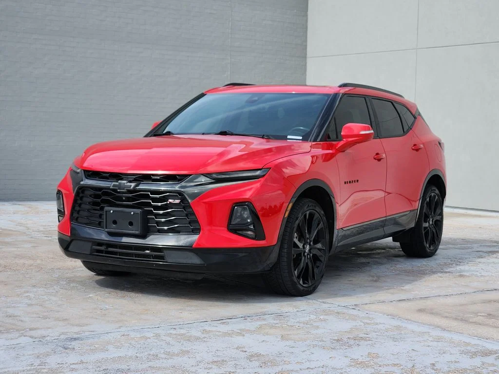 Used 2020 Red Hot Chevrolet RS image 3