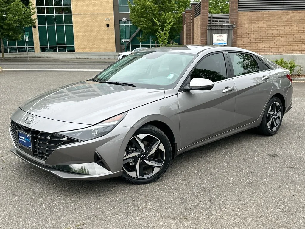 2022 Hyundai Elantra 2.0 SEL IVT's photo