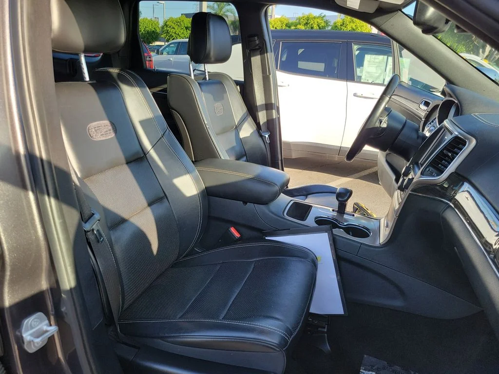 Used 2015 Gray Jeep Overland image 16