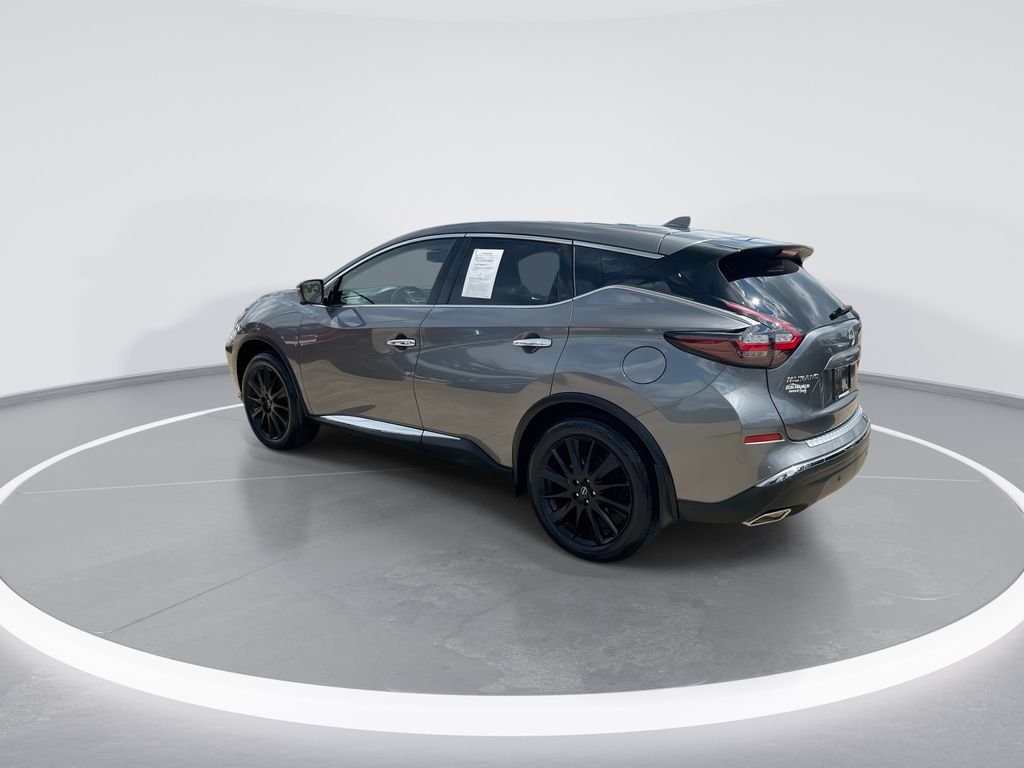 Used 2023 Gray Nissan SL image 6