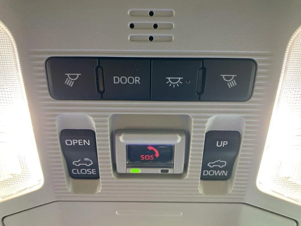 Used 2023 Pearl Toyota Limited image 23