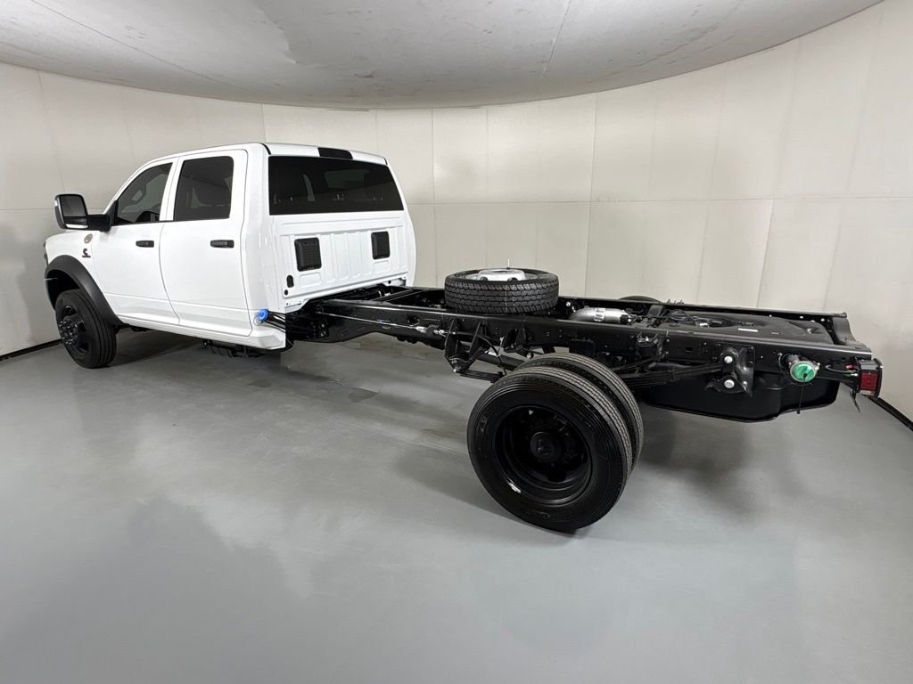 New 2026 Bright White Clear-Coat Exterior Paint RAM Tradesman image 6