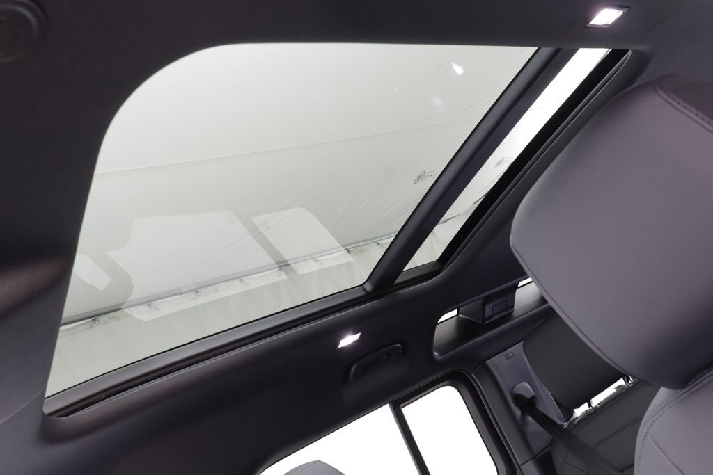 New 2026 Carpathian Grey LAND ROVER X-Dynamic SE image 15