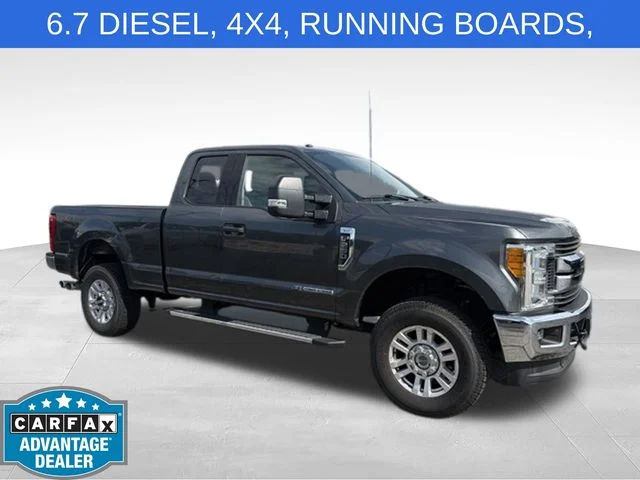 Used 2017 Gray Ford XLT image 2